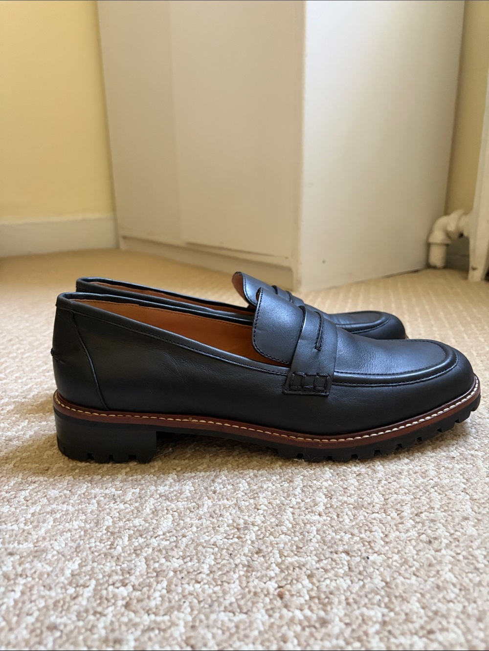 Madewell Black Leather Penny Loafers with Brown Trim - Picture 5 of 5